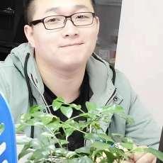 崔浩博