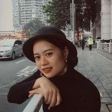 胡莉