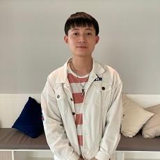 何俊毅