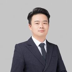 何鑫