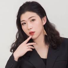 吕玲