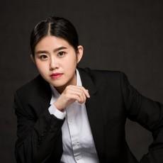 师曌萱