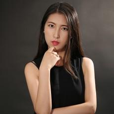 李伟