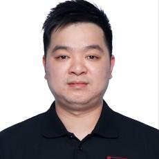 李华