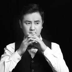 杨奇